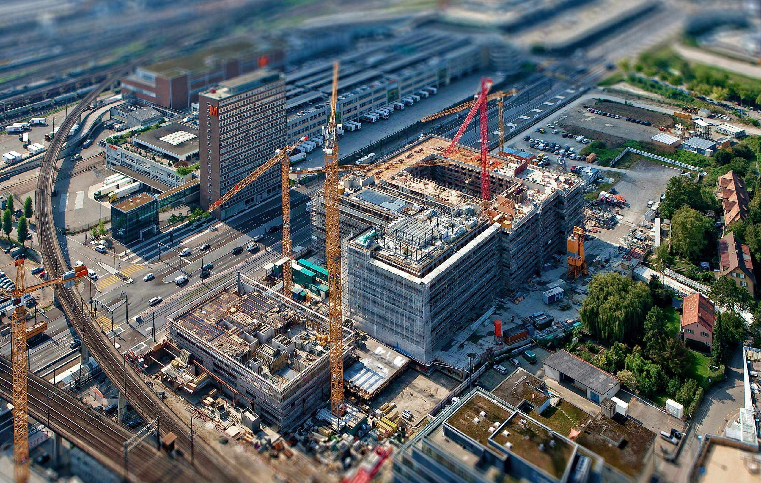 Promoteur immobilier : travaux de construction d'un immeuble